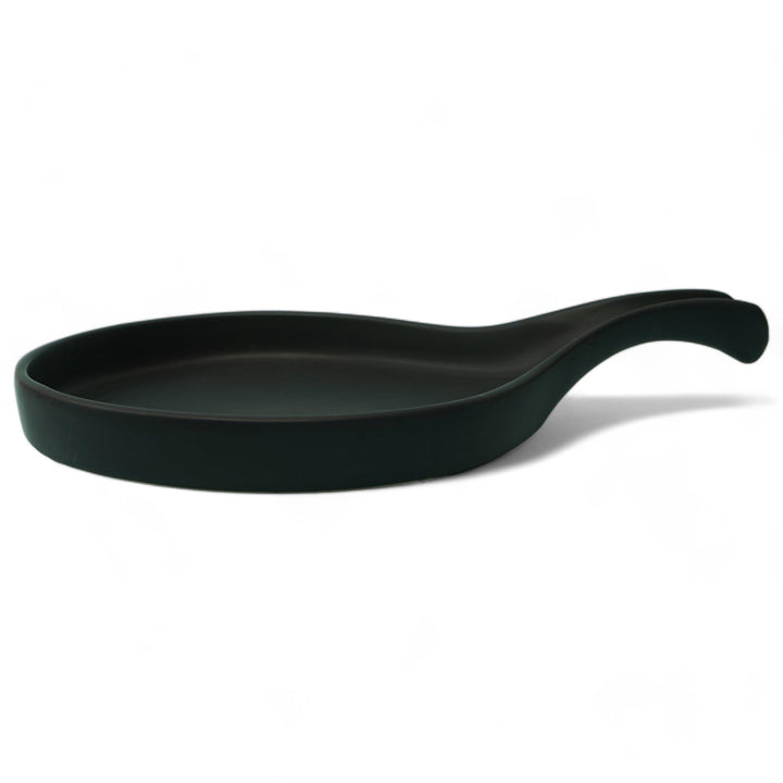 Display image of Black ceramic Streamline Platter featuring minimalist design for modern table settings; perfect for serving appetizers, desserts, or main courses. Crafted from high-quality, durable ceramic, this elegant platter is microwave and dishwasher safe, non-toxic, and includes a non-slip base for added safety and convenience. Ideal for both casual meals and special occasions.